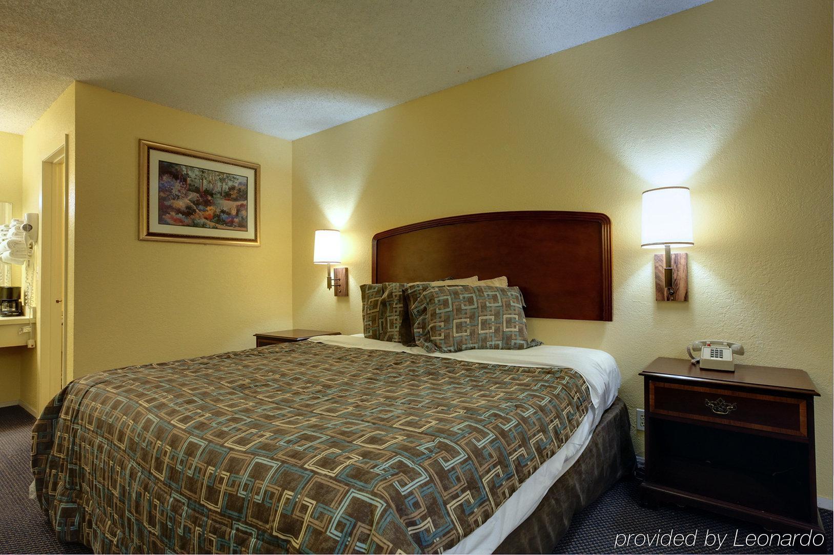 Americas Best Value Inn Comanche Екстериор снимка